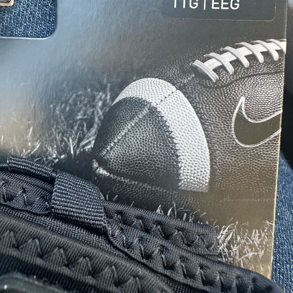Nike Jordan Superbad Men’s Sticky Magnigrip Football Gloves Size XXL DM0049-091 - Picture 2 of 6